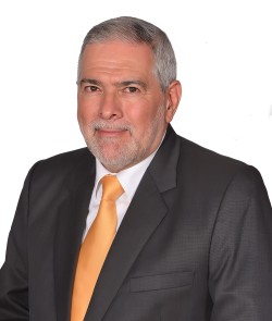 Dr. Jaime Nazario Mora Arias