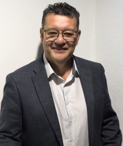 Dr. Roberto Rojas Benavides